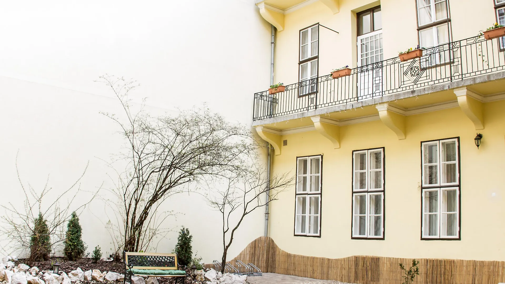 Central Hotel 21 And Apartments Budapeşte