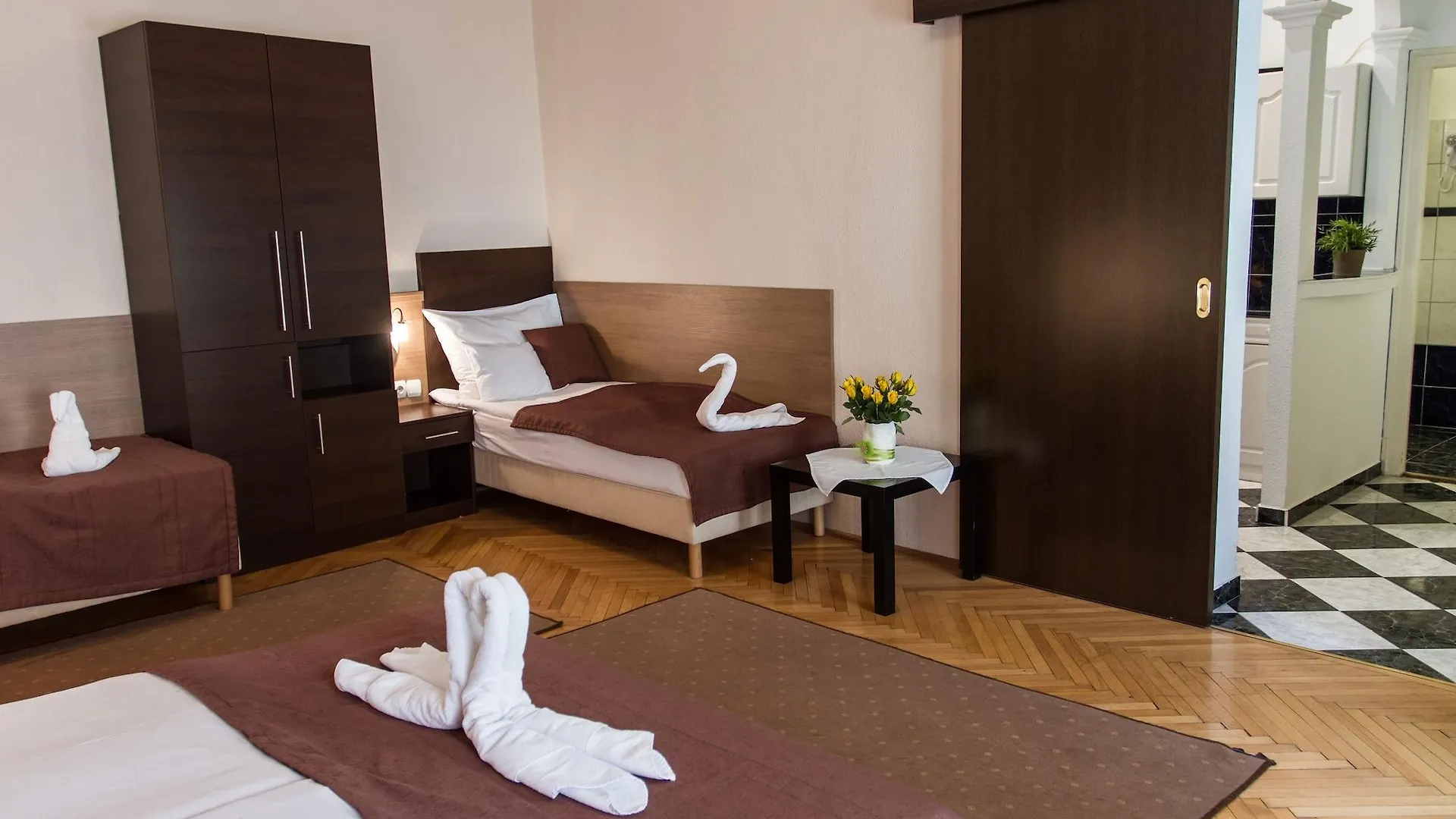 Central Hotel 21 And Apartments Budapeste