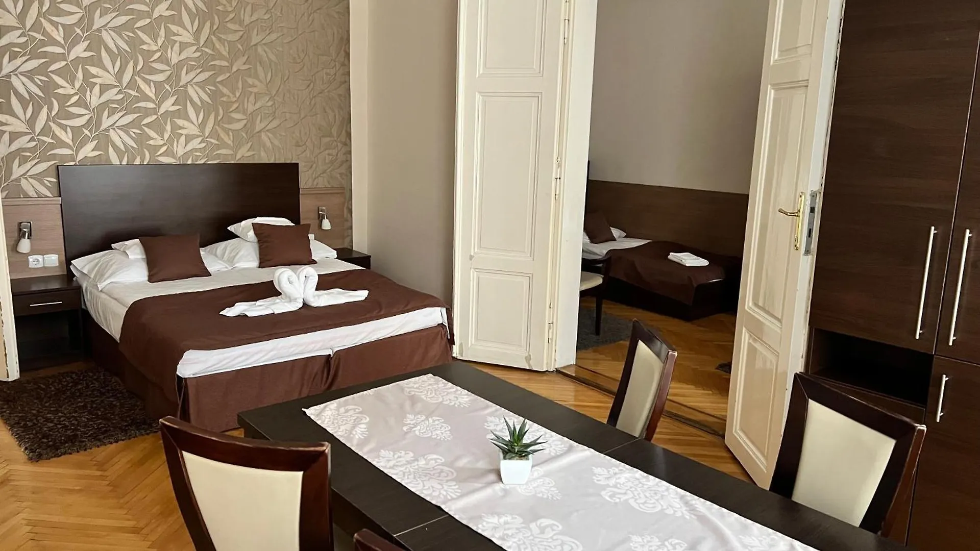 Central Hotel 21 And Apartments Βουδαπέστη 3*,